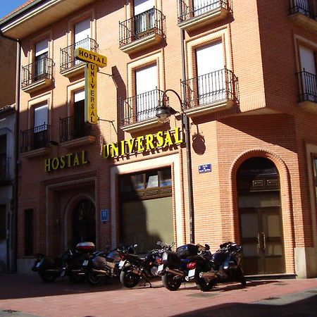 Hostal Universal Benavente Exteriör bild