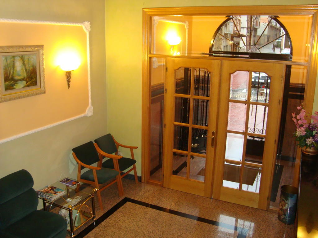 Hostal Universal Benavente Exteriör bild