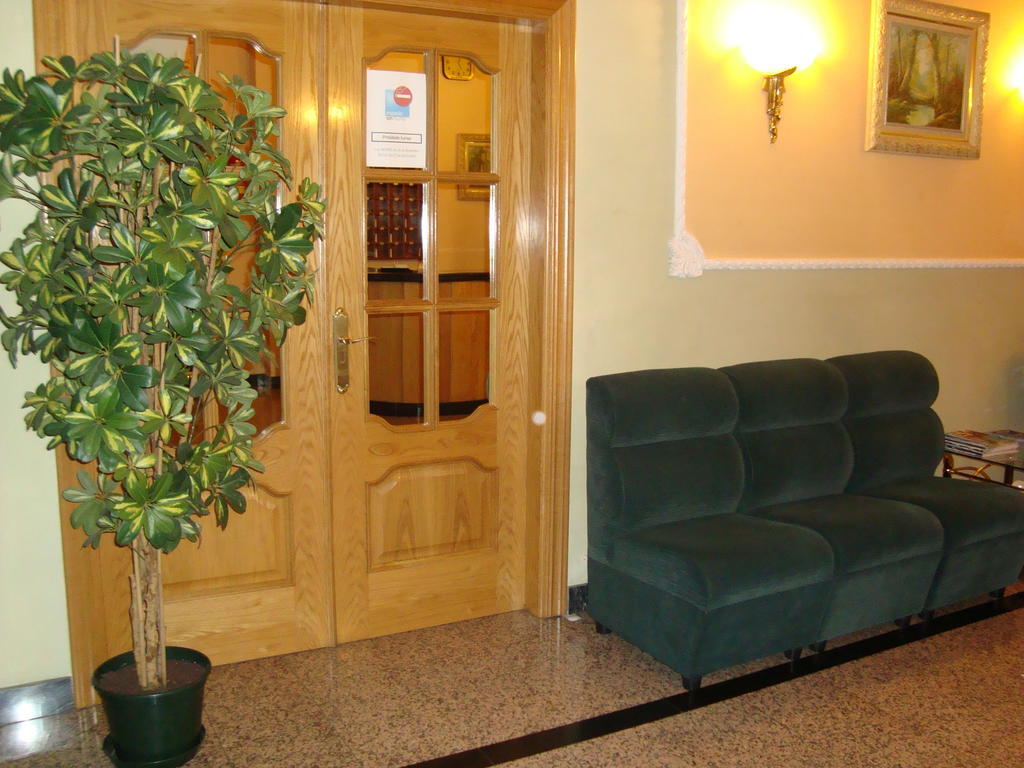 Hostal Universal Benavente Rum bild